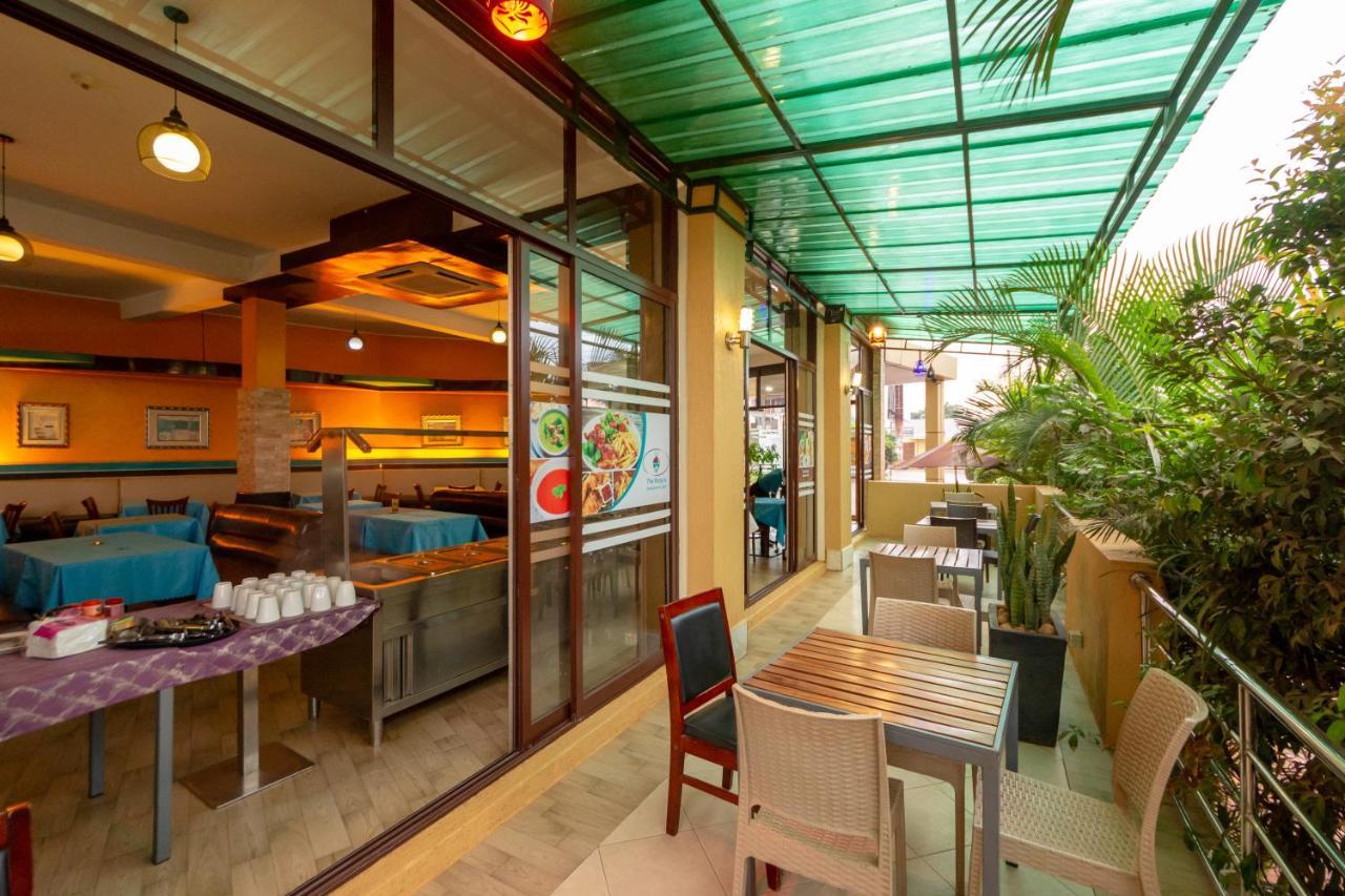 Hillside Plaza Hotel Kampala Exterior photo