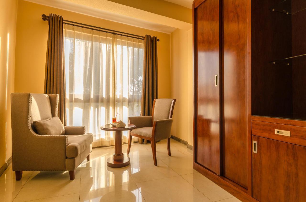 Hillside Plaza Hotel Kampala Exterior photo