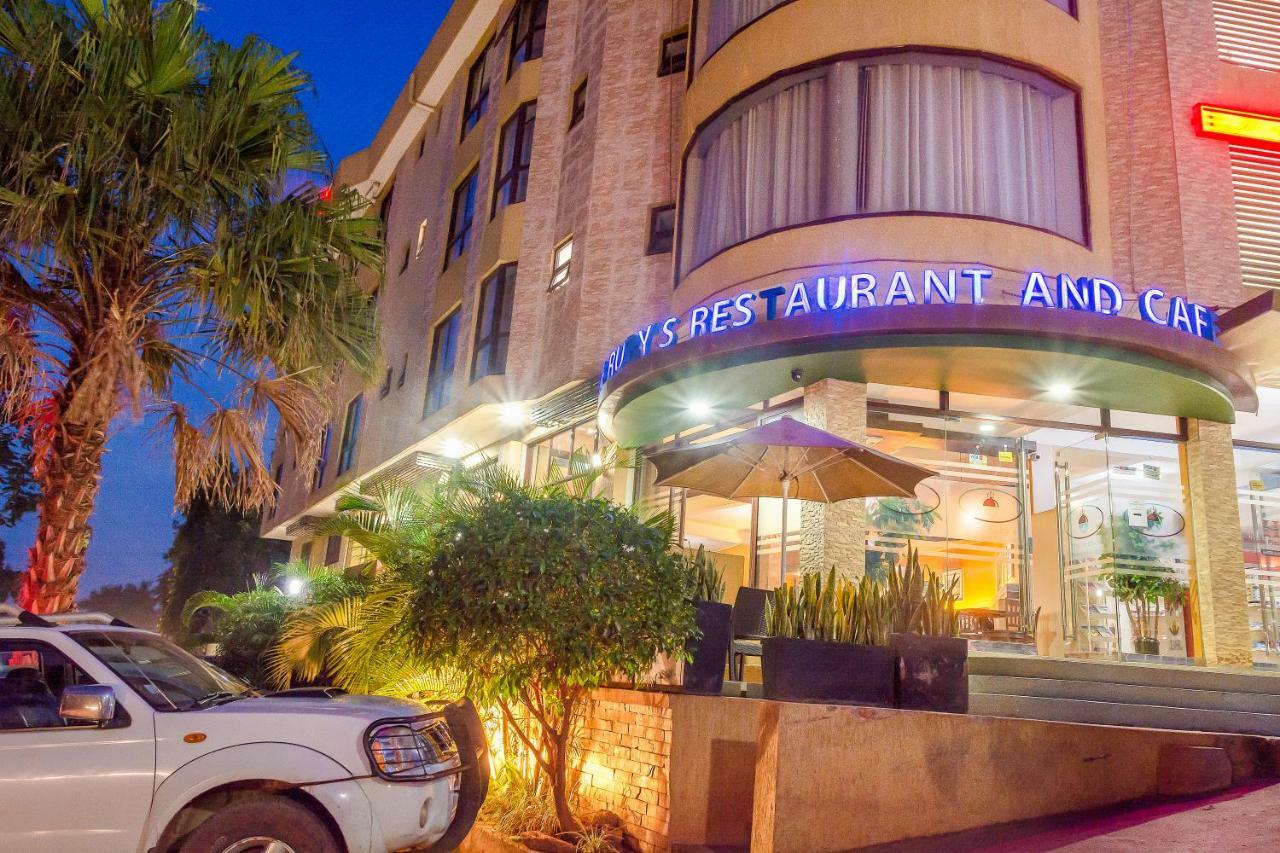 Hillside Plaza Hotel Kampala Exterior photo